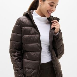 Athleta Women's Puffer Jacket - Brown